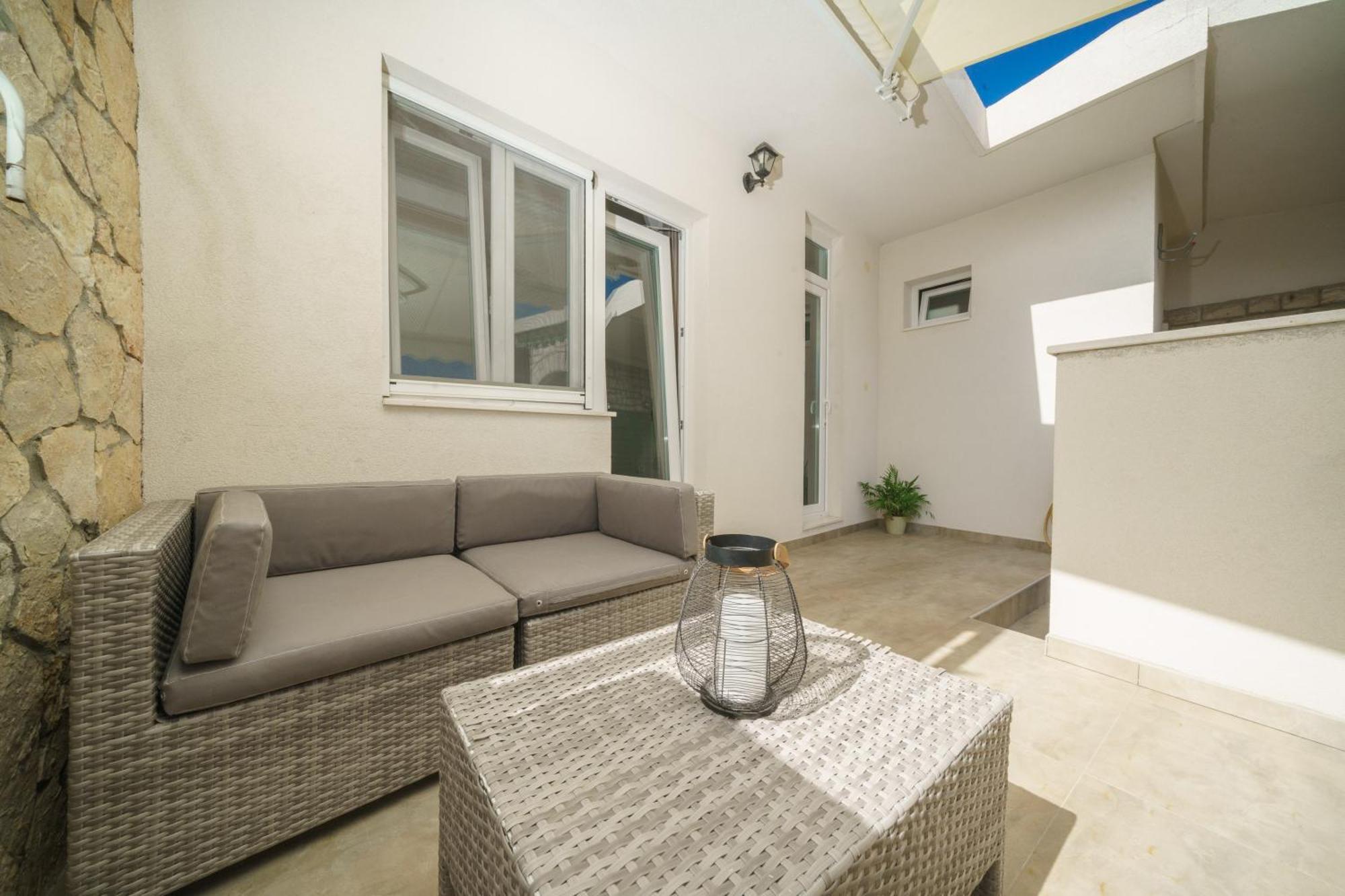 Holiday Home Oliva Vodice Eksteriør billede